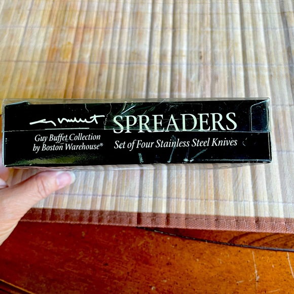 Guy Buffet Collection, Stainless Spreaders, Chefs, Set of 4 - Picture 3 of 3